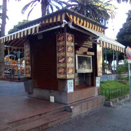 Carlos Y Rosa *